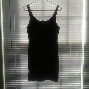 Sleeveless Burgundy dress.- H&M