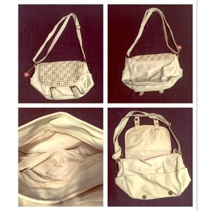 Vintage White Crossbody 💗