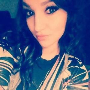 Meet your Posher, Katrina