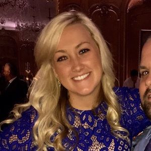 Meet your Posher, Danielle