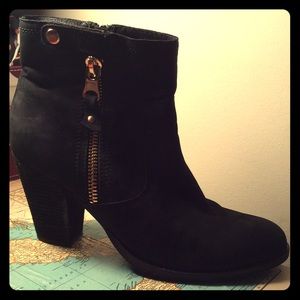 Brand new never been worn ALDO booties