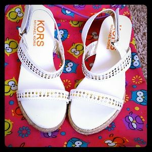 Cream Girls Youth Wedges.