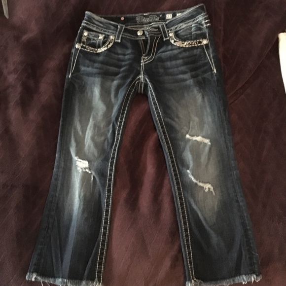 Miss Me cropped jeans size 27