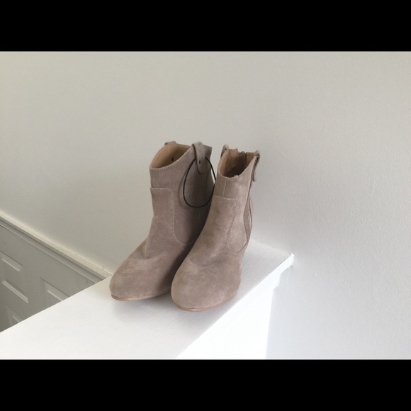 Tan booties (nwot) - Picture 2 of 3