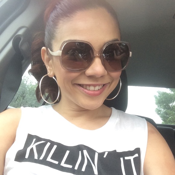 Meet your Posher, Vanessa