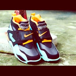 Diamond turf Nike shoe