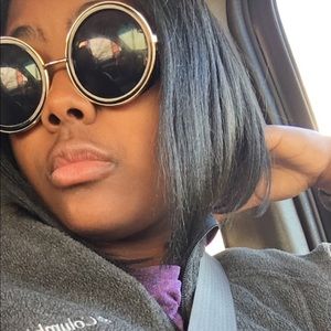 Meet your Posher, Alisha