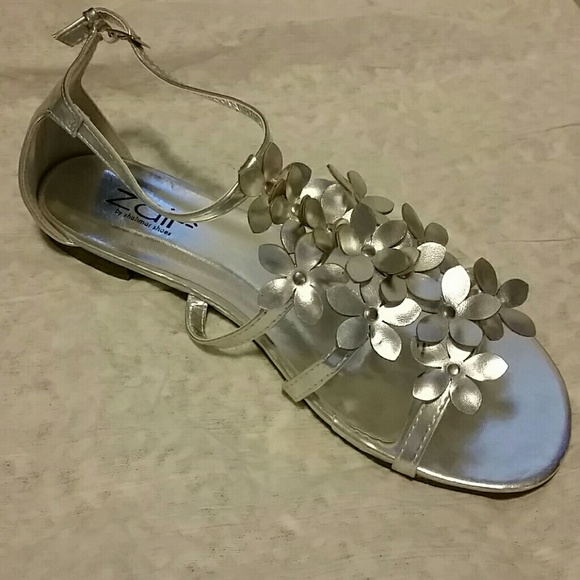 Zaif floral sandals - Picture 2 of 4