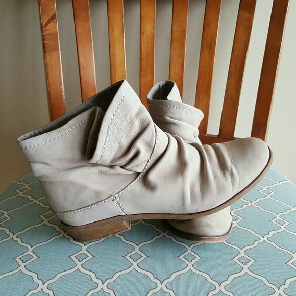 Fergie Monet Boot in Koala Cream Leather