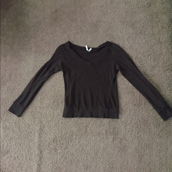 BROWN V CROP  KNITTED SWEATER