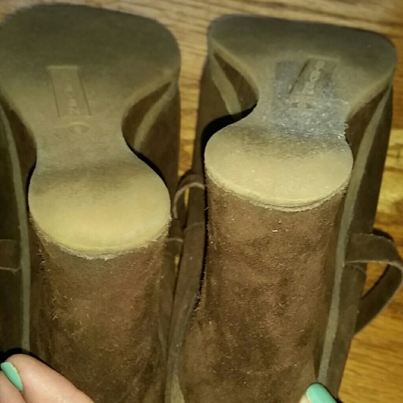SOLD!! Steve Madden suede boots size 9.5 - Picture 3 of 3