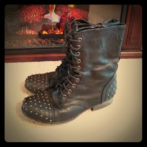 ***SOLD***Madden Girl Combat boots