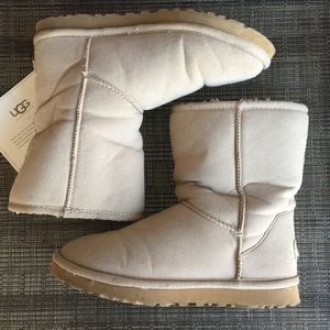 Size 6 UGG