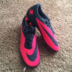 Brand new Womens nike hypervenom soccer