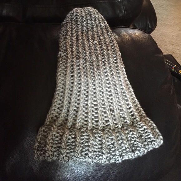 Slouchy beanie.