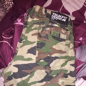 Truck fit camos pants