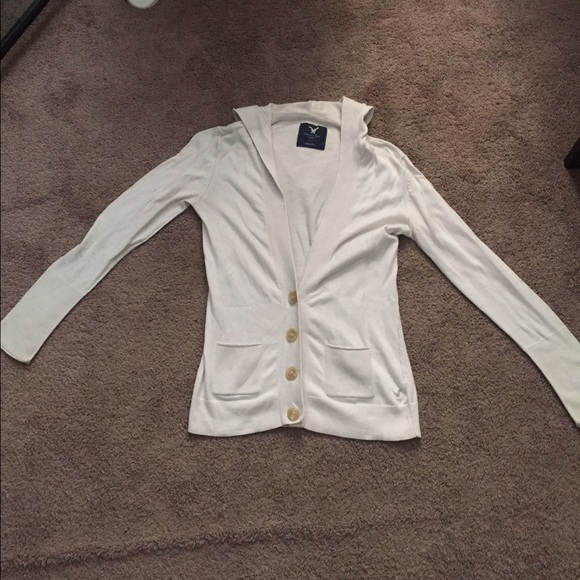 WHITE V CROP SWEATER