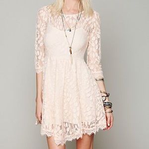 🎉1HOUR SALE🎉Free People White Lace Dress
