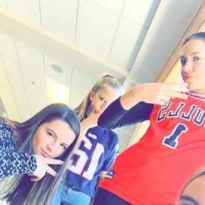 Meet your Posher, Madeline