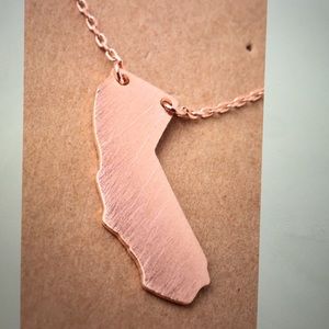 Dainty Rose Gold California State Necklace