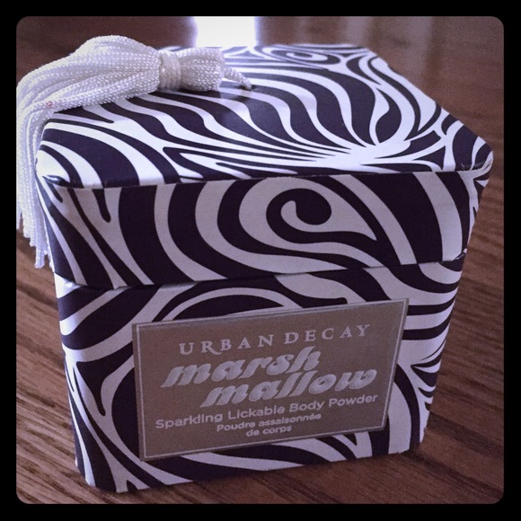 VERY RARE URBAN DECAY MARSHMALLOW BODY POWDER