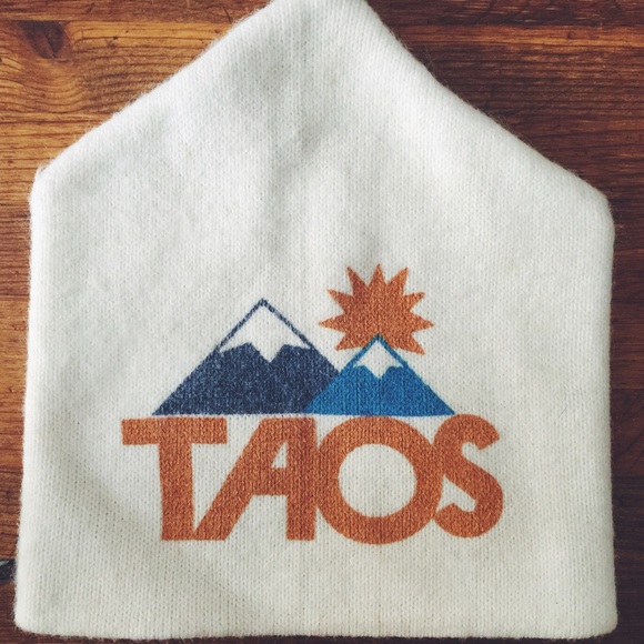 Vintage Taos New Mexico Ski Beanie