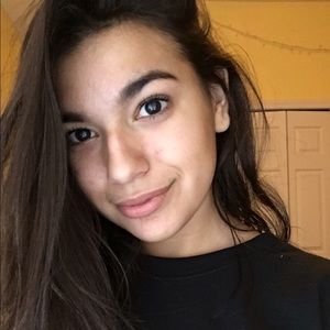 Meet your Posher, Brianna