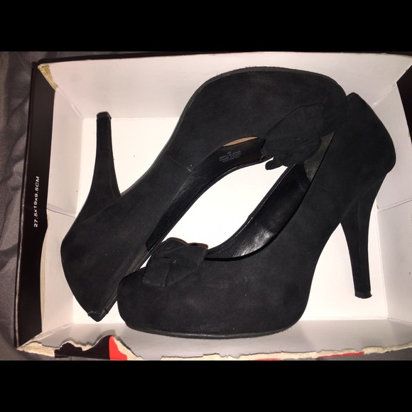 Guess shoes size 9 - Picture 2 of 2