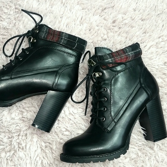 Dolce by Mojo Moxie Shoes - NWB Outfitter Booties