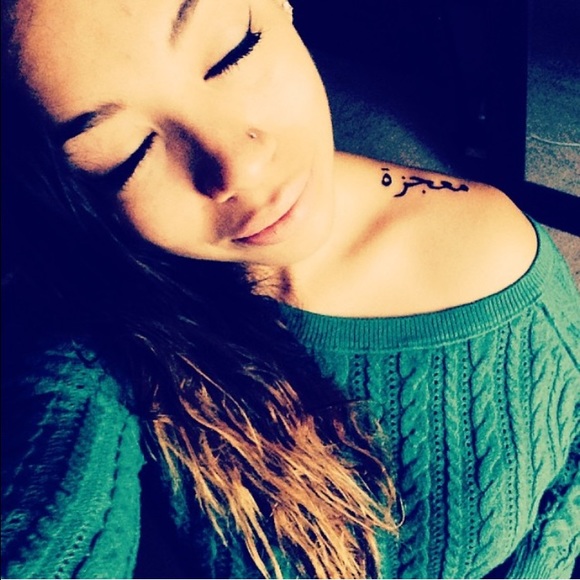 GREEN KNITTED OFF SHOULDER SWEATER