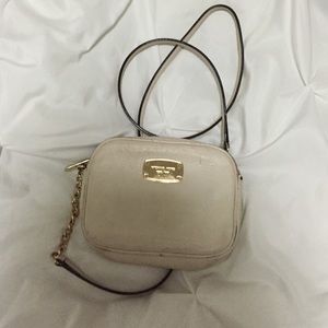 Michael kors cross body