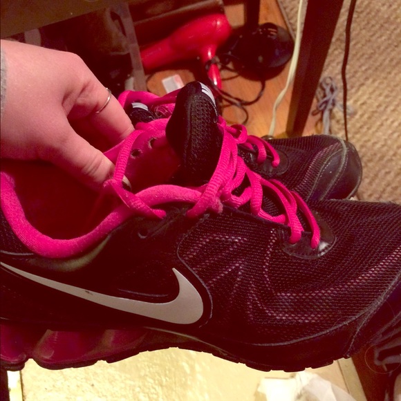 Women's Nike shoes 81/2