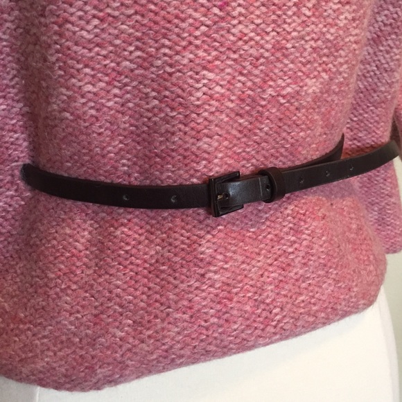 ✌️2 for $10/💗Victoria's Secret Ombré Pink Sweater w/Belt💗 - Picture 2 of 4