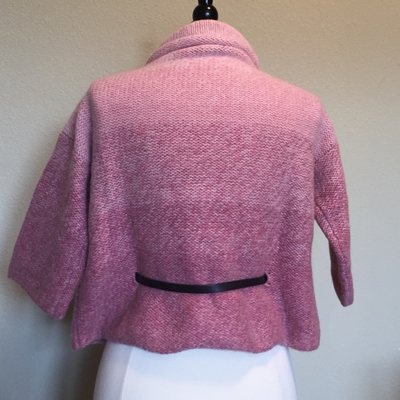 ✌️2 for $10/💗Victoria's Secret Ombré Pink Sweater w/Belt💗 - Picture 3 of 4