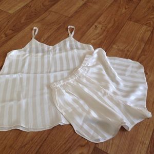 Pj set, they are new, never worn