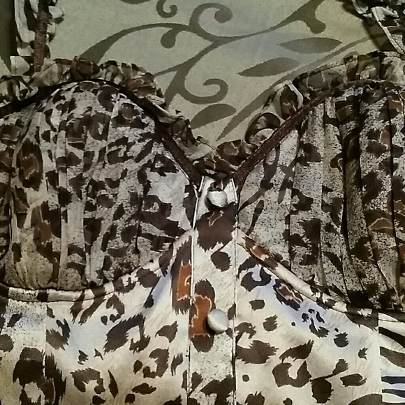 Top - Picture 2 of 3