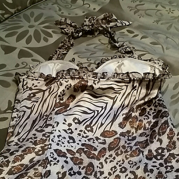 Top - Picture 3 of 3