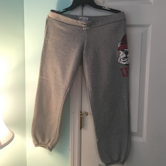 SOFFE UGA Sweatpants in medium!