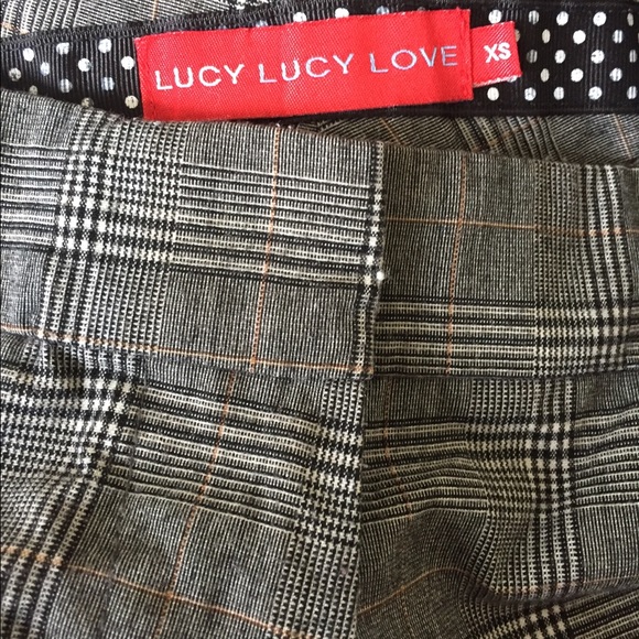 Shorts - Picture 3 of 3