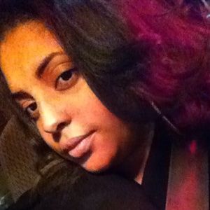 Meet your Posher, Dernesha