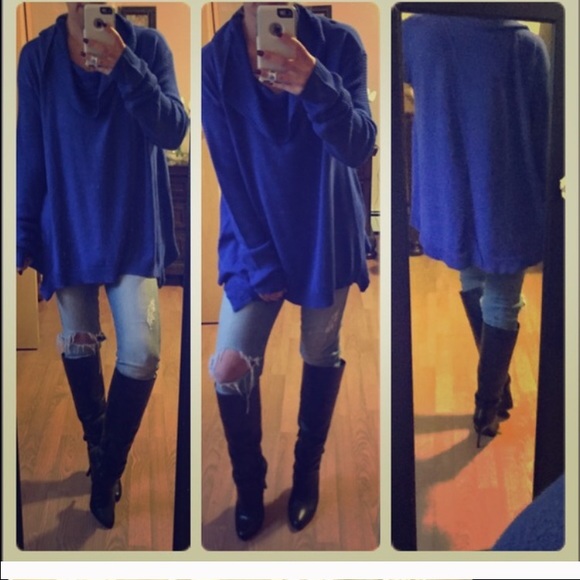 For Courtney 💕Mystic blue top💕 - Picture 2 of 4