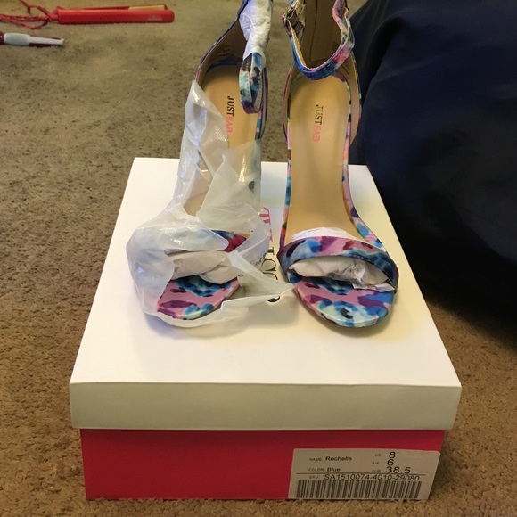 Name: Rochelle JUSTFAB - Picture 2 of 3