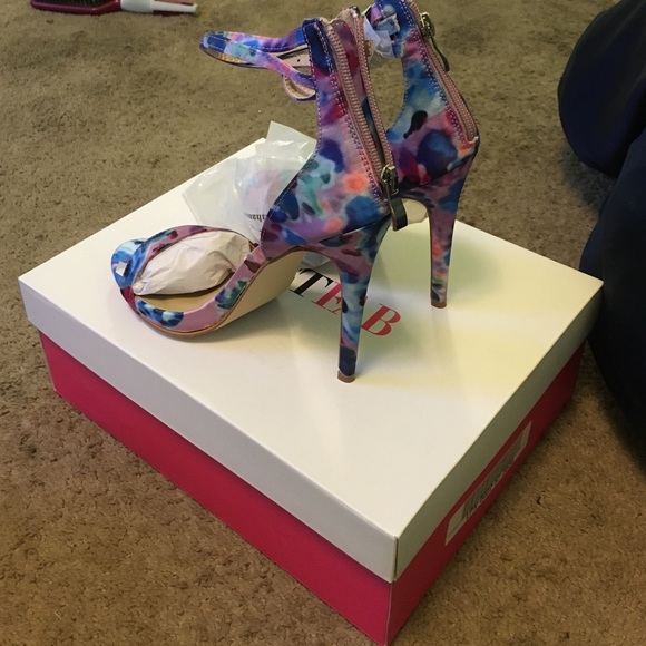 Name: Rochelle JUSTFAB - Picture 3 of 3