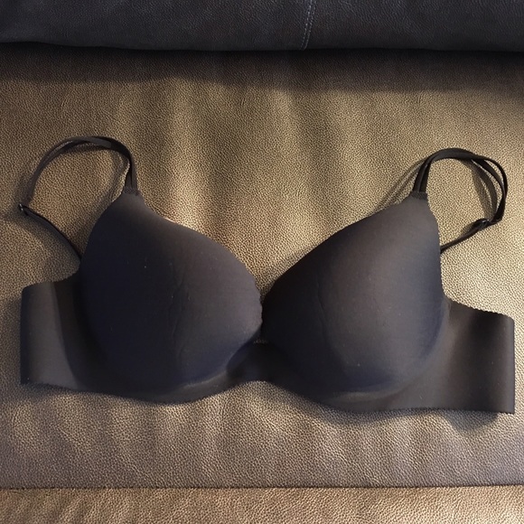 EUC, Victoria's Secret 34C Angels Secret Embrace
