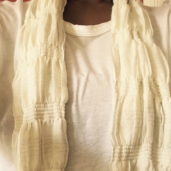 Scarf - Picture 2 of 3