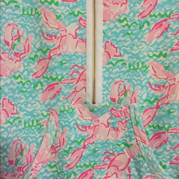 Lilly Pulitzer Lobstah Roll Popover - Picture 2 of 3