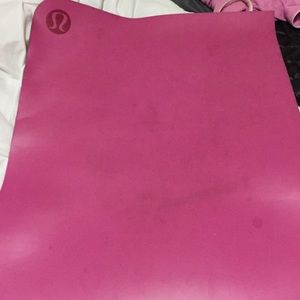 Lululemon yoga mat