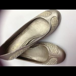 Cole Haan ballet shoes Size 6