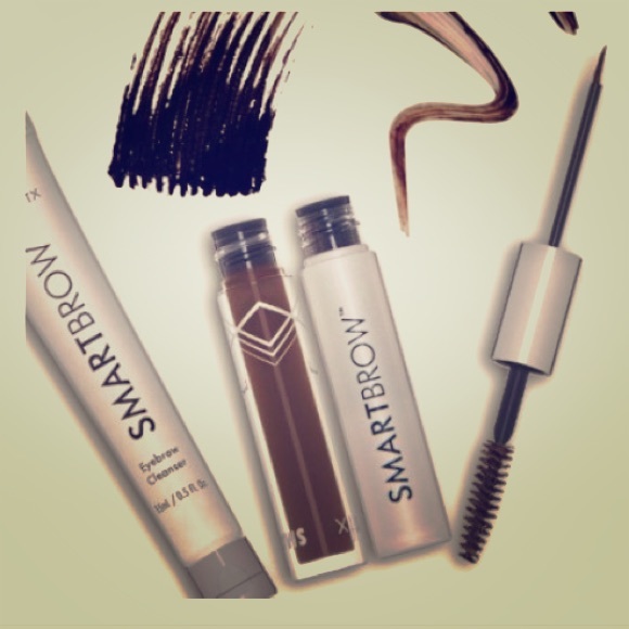 Eyebrow filler duo & cleanser