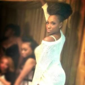 Meet your Posher, Monaiye